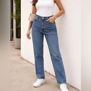 Calvin Klein Jeans Women’s Size 14 Classic Straight Leg Blue Denim 100% Cotton